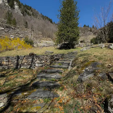 Ferienhaus Private 3-story In Val Calanca, *