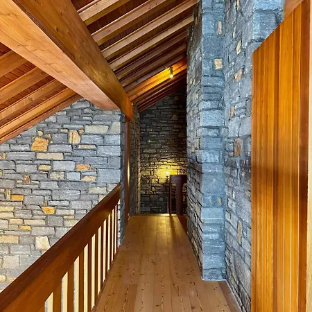 Private 3-story In Val Calanca, Σπίτι διακοπών Rossa