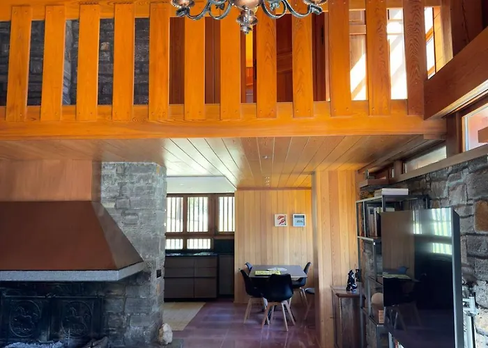 Casa de Férias Private 3-story In Val Calanca,
