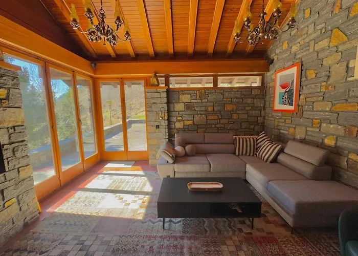 Casa de Férias Private 3-story In Val Calanca,