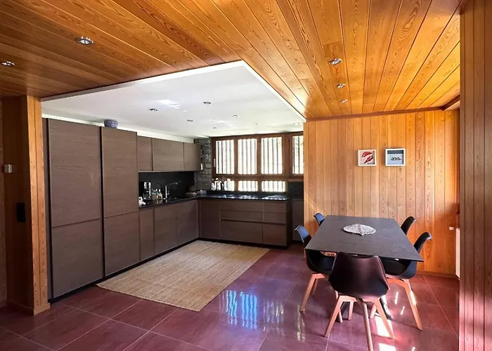 Private 3-story In Val Calanca, Rossa