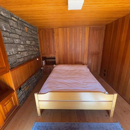 Private 3-story In Val Calanca, 度假居