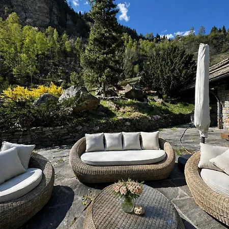 Private 3-story In Val Calanca, Feriehus *